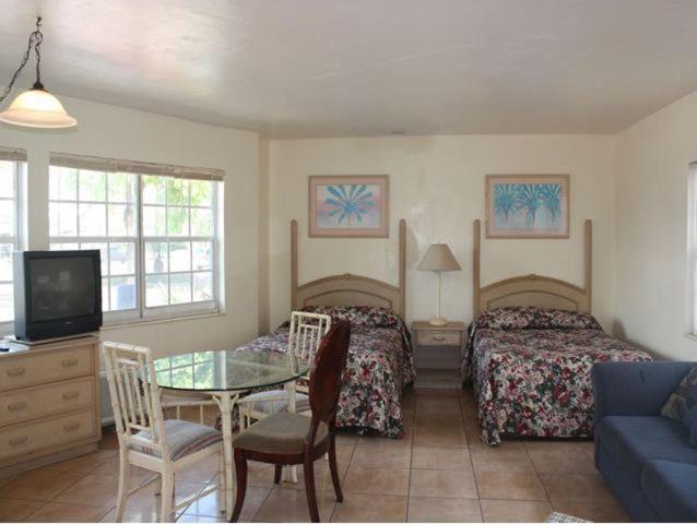 Beach And Town Motel Hollywood Habitación foto
